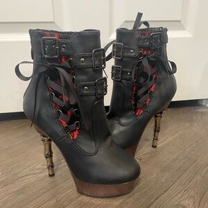 Demonia Muerto-1030 Ankle Bootie